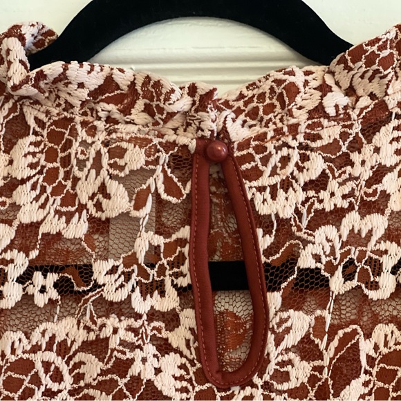 Dolan (Anthropology) Lace floral top, Size XL - Picture 2 of 3